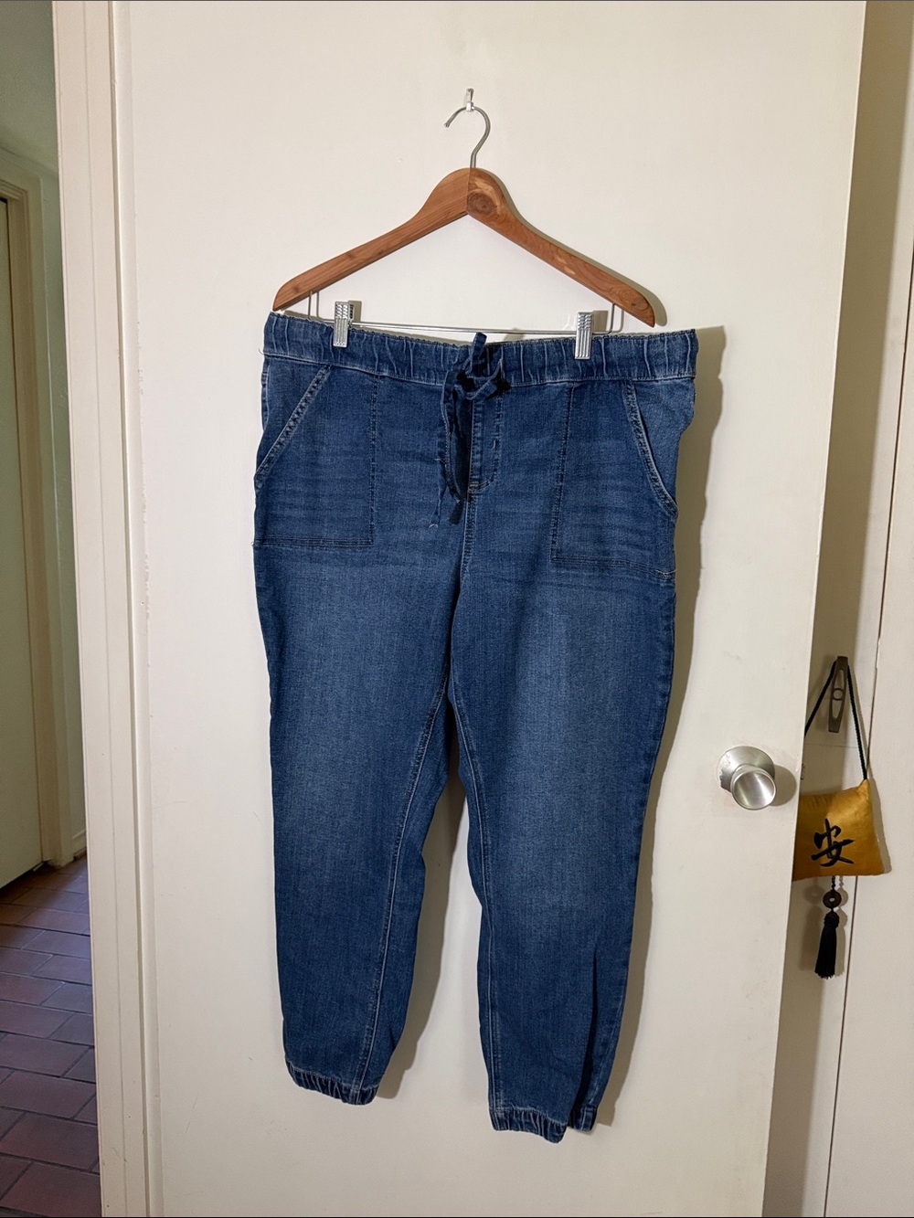 Source Unknown Mid Blue Boyfriend Denim Joggers
